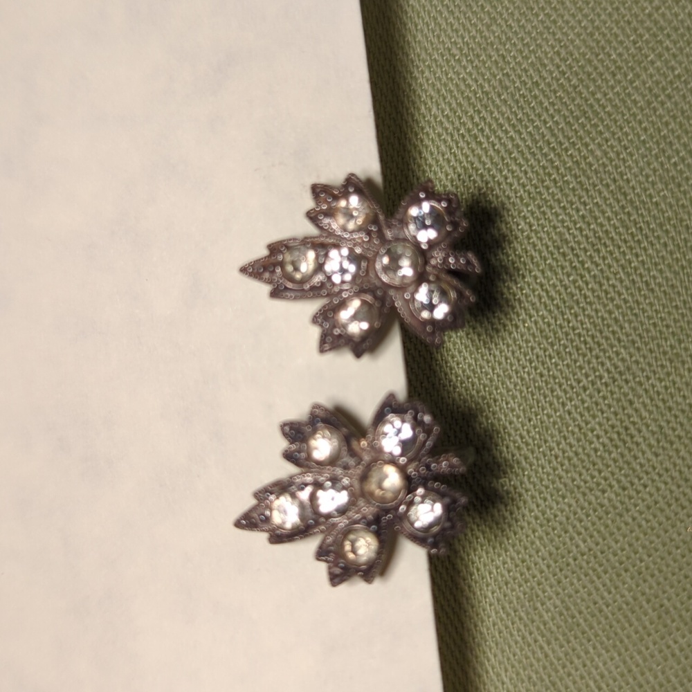 Vintage Silver Rhinestone Screw-back Earrings